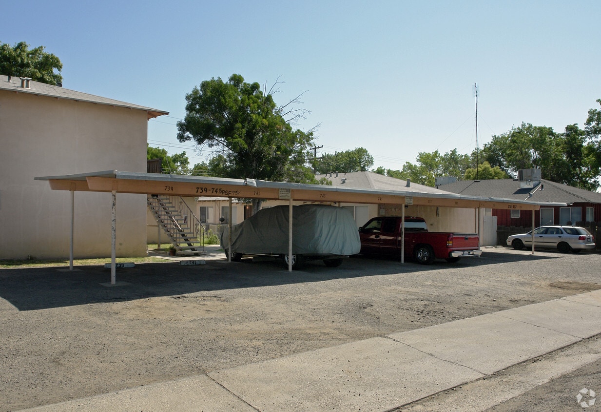 Primary Photo - 731-745 W Santa Fe Ave