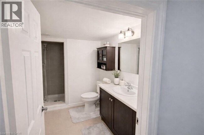 Building Photo - 95 Baffin Cres