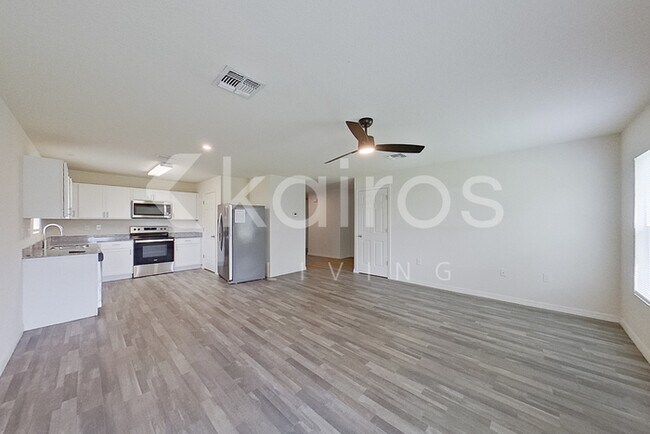 Foto del edificio - 8136 102nd Ave
