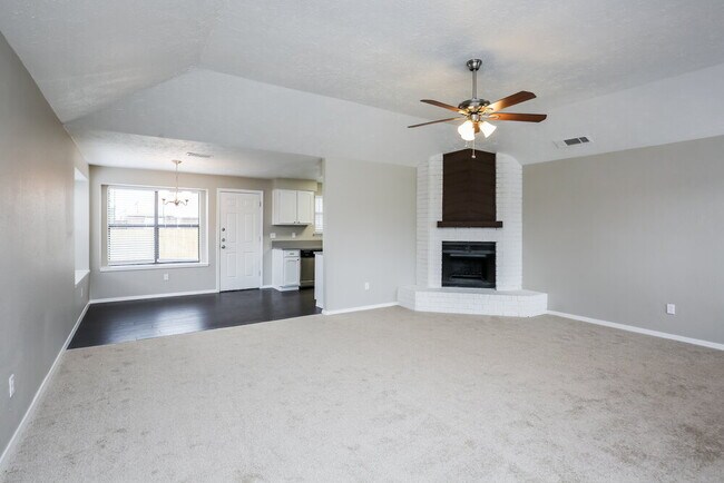 Building Photo - 3306 Seaboard Dr