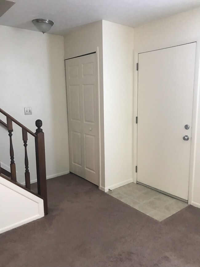 Entrada privada - 1006 Grace Ln