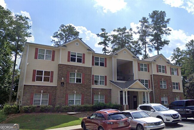 Foto del edificio - Spacious 2nd Floor Condo in Lithonia, Georgia -- Vouchers Accepted