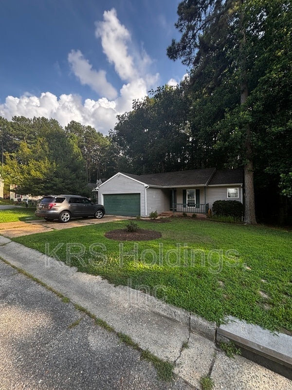 Foto del edificio - 3320 Pinecrest Cir