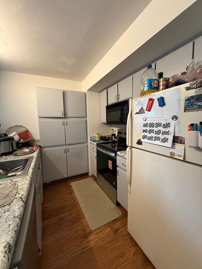 Foto del edificio - Easy Living Near Virginia Tech – 3BR Condo in University Place