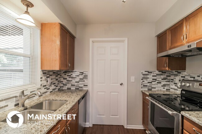Foto del edificio - 4486 Harmony Ln