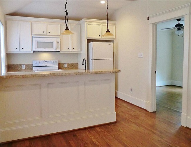 Foto del edificio - 823 E 26th St