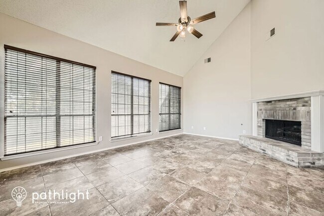 Building Photo - 3301 Belmont Ct
