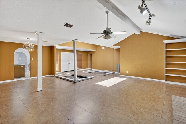 Building Photo - 6030 Gallant Forest Dr