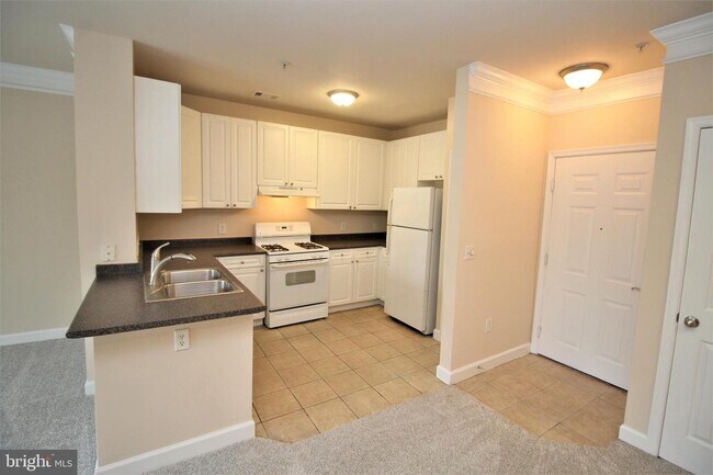 Building Photo - 501 Hungerford Dr
