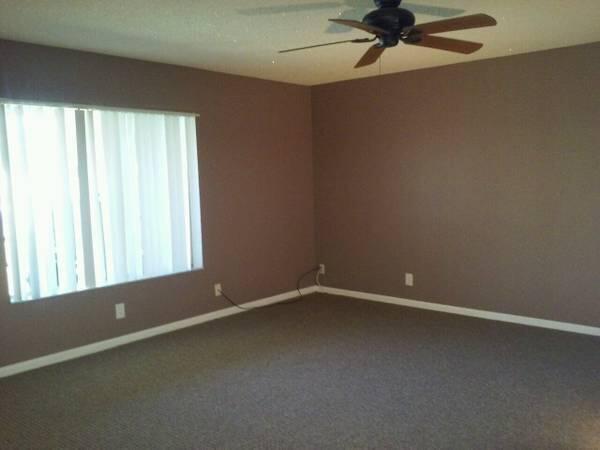 Building Photo - 237 Pine HOV Cir