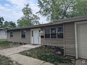Building Photo - 3220 Thames Dr