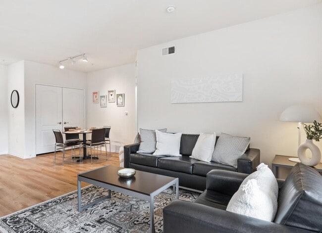 Living Room - Lorenzo