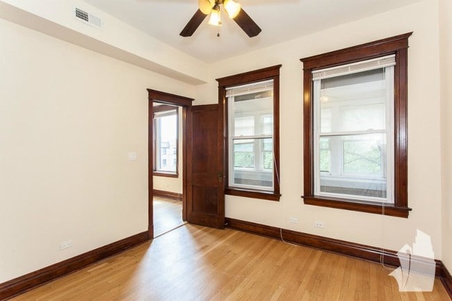 Building Photo - 1436 W Addison St