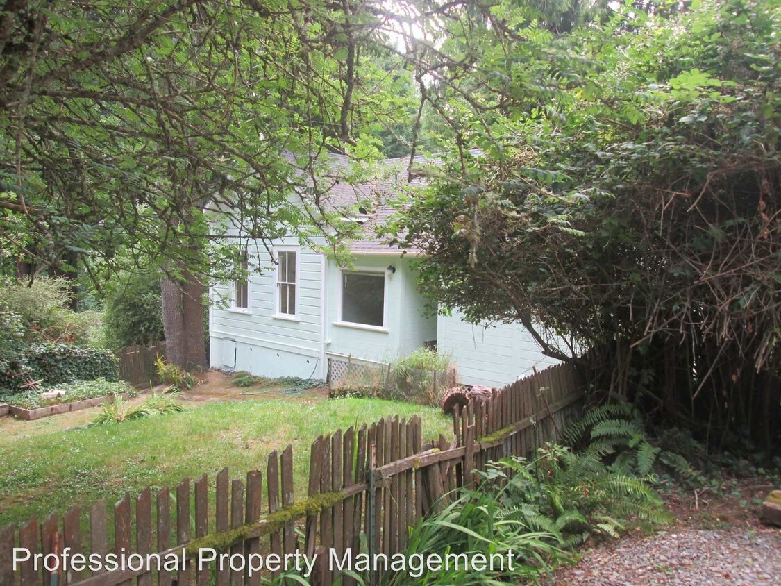 1222 Fickle Hill Rd, Arcata, CA 95521 Condo for Rent in Arcata, CA