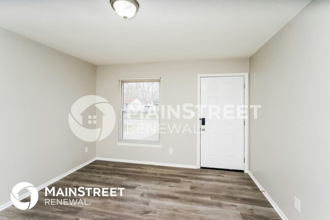 Building Photo - 6506 Maravian Dr