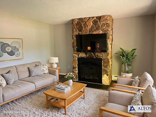Building Photo - 2 Bed/1 Bath Duplex in Lakewood near Crown...
