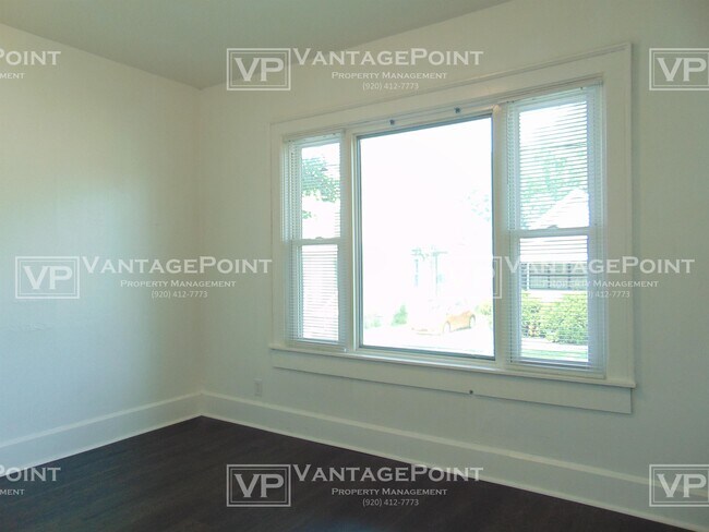 Foto del edificio - 1338 St Clair St