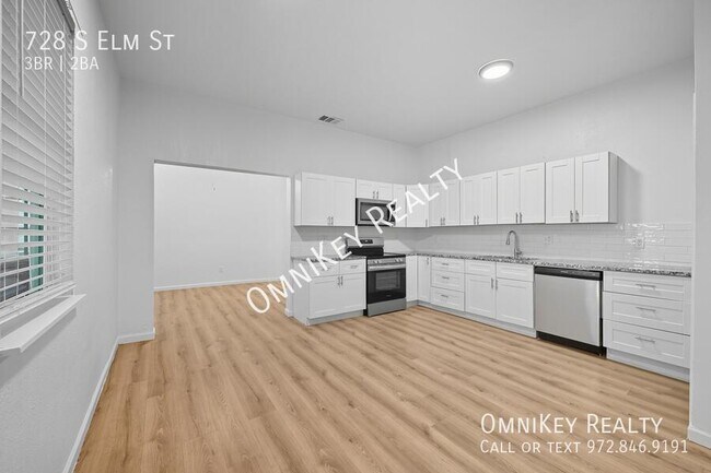 Foto del edificio - 728 S Elm St