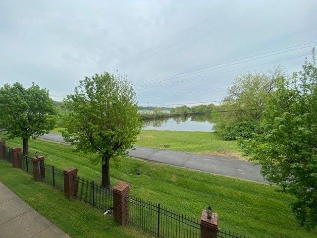 Primary Photo - 200 Sanders Ferry Rd