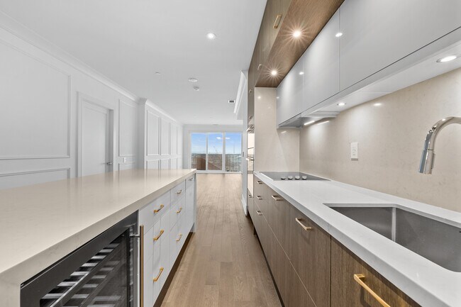 Building Photo - 155 Merchants' Wharf