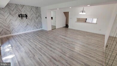 Building Photo - 1139 Thackary Ct