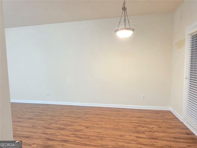 Foto del edificio - 1693 Southgate Mill Dr