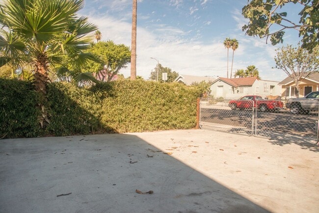 Photo - 3659 6th Ave Apartment