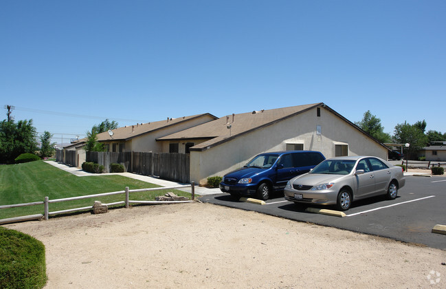 Building Photo - 17486 Sequoia Ave