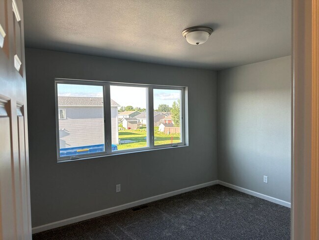 Foto del edificio - Welcome to Moon Ridge, Lincoln ND's new de...