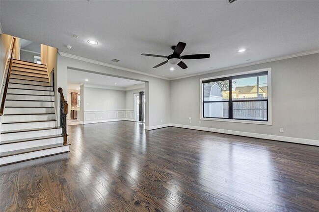 Foto del edificio - 205 W 26th St