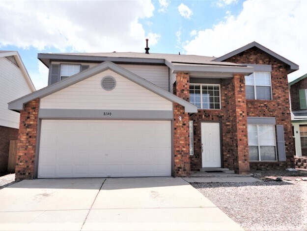 Foto principal - 8140 Waterbury Pl NW