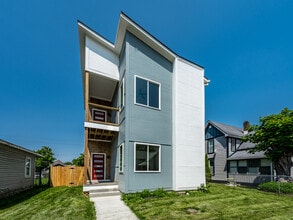 Building Photo - 1026 St Peter St