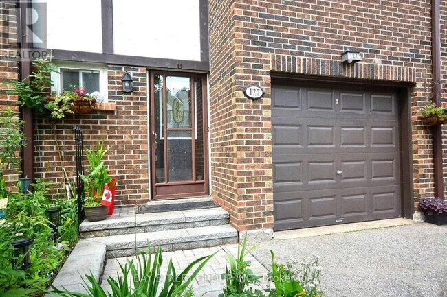 Photo du bâtiment - 2120 Rathburn Rd E