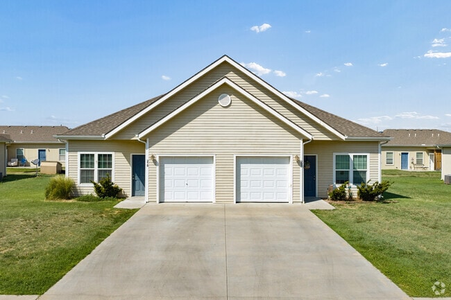 Building Photo - Grant Prairie Townhomes I & III