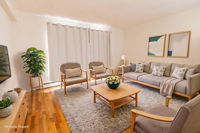 Photo du bâtiment - Mission Riverside Apartments