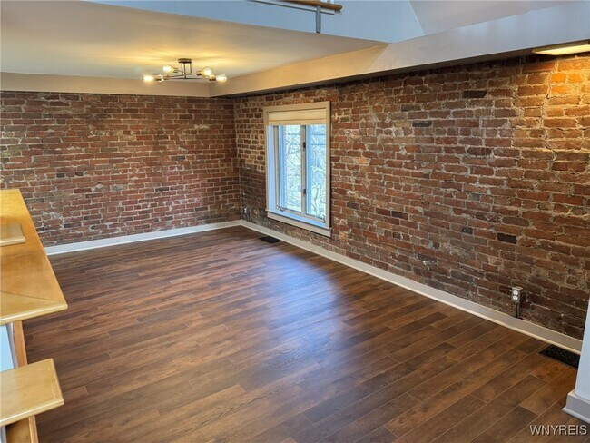 Foto del edificio - 871 Delaware Ave