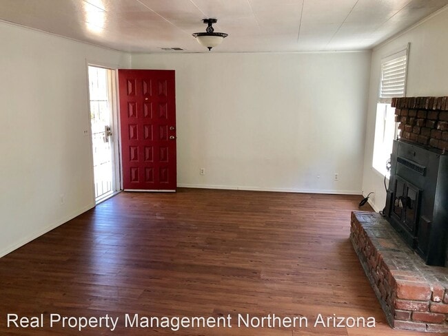 Building Photo - 3 br, 1 bath House - 2422 Lillie Ave.