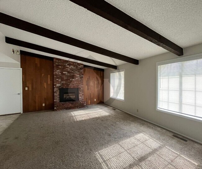 Foto del edificio - Single Level House-