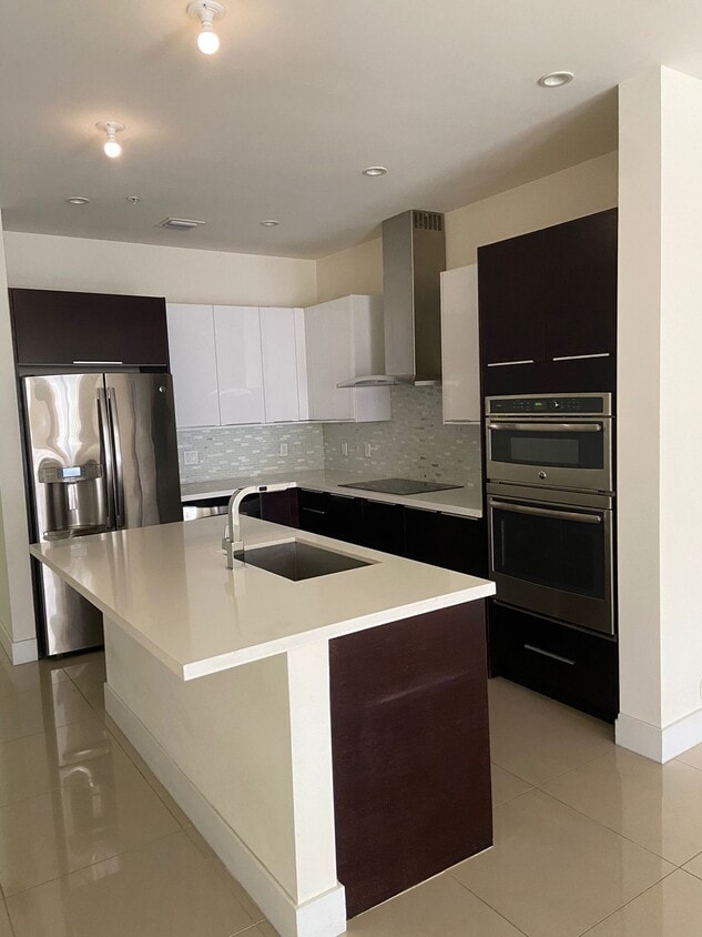 Primary Photo - 10260 NW 63rd Ter