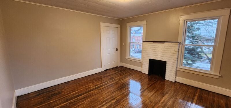 Primary Photo - 46 Genesee St