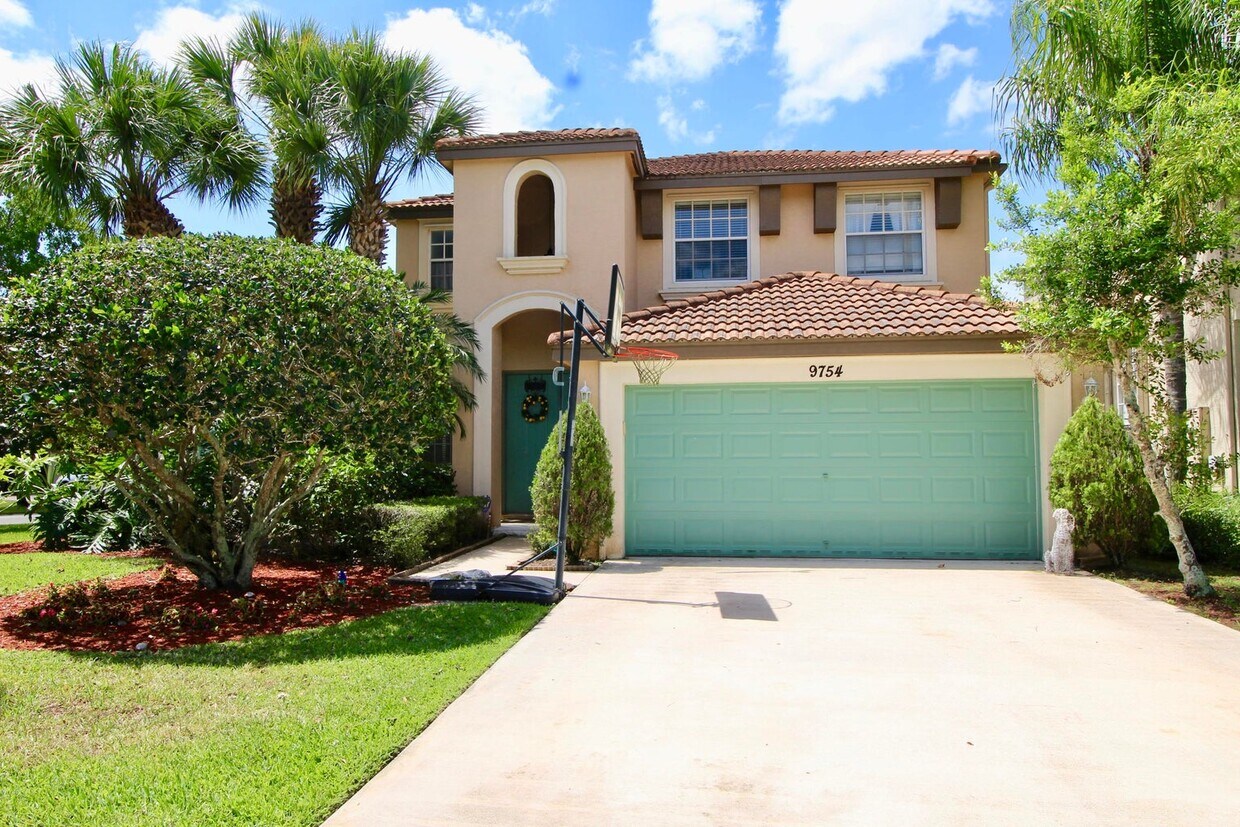 Foto principal - 9754 Scribner Ln
