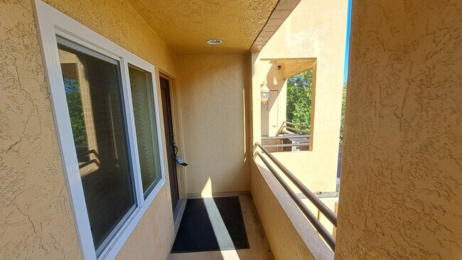 Foto del edificio - 3965 Nobel Dr