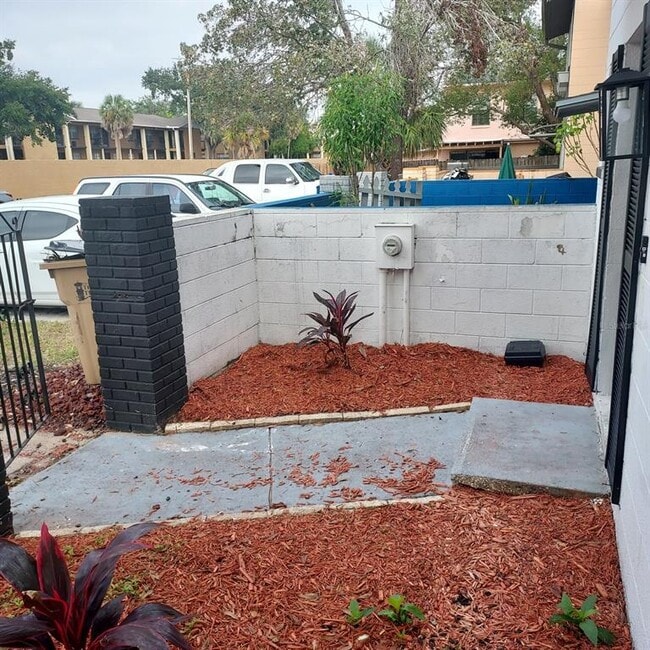 Building Photo - 9807 N 52nd St