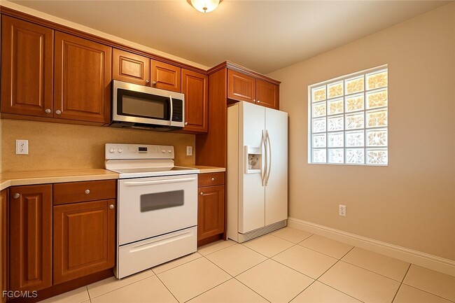 Foto del edificio - 4137 Skyline Blvd