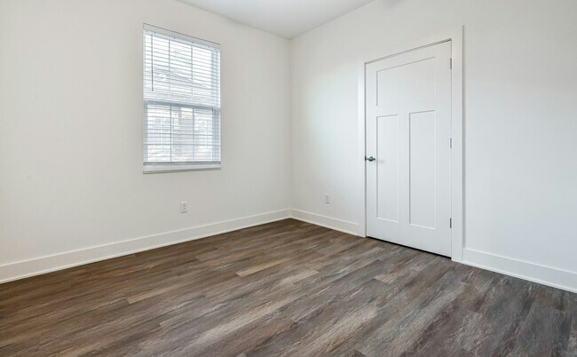Foto del edificio - 2702 Winthrop Ave