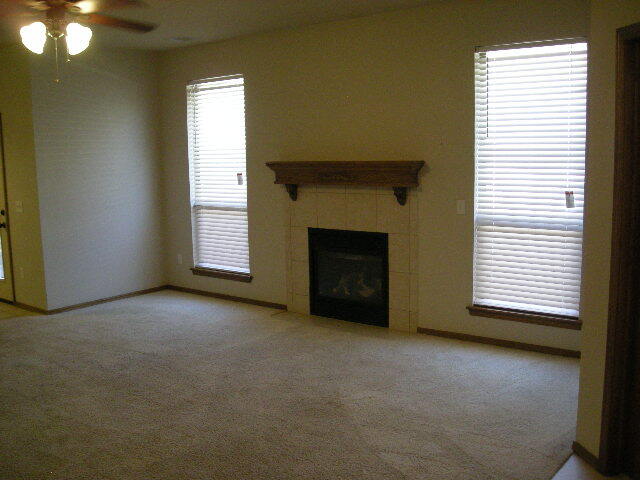 Foto del edificio - 809 SW 38th St