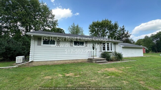 Building Photo - 11150 Beardslee Rd