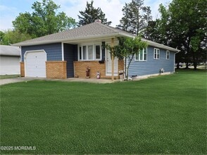 Building Photo - 43 Barbuda St