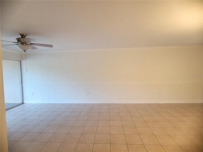 Foto del edificio - 3360 S Osprey Ave