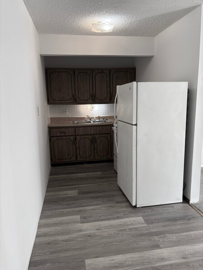 Foto del edificio - 1014 Danwood Ln